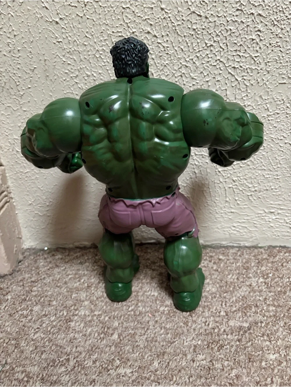 Disney Store INCREDIBLE HULK Large 15